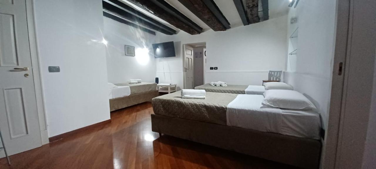 Residenza Nunziatella Naples